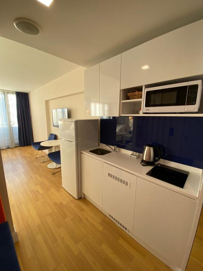 Apartments Batumi Studio V ภายนอก รูปภาพ