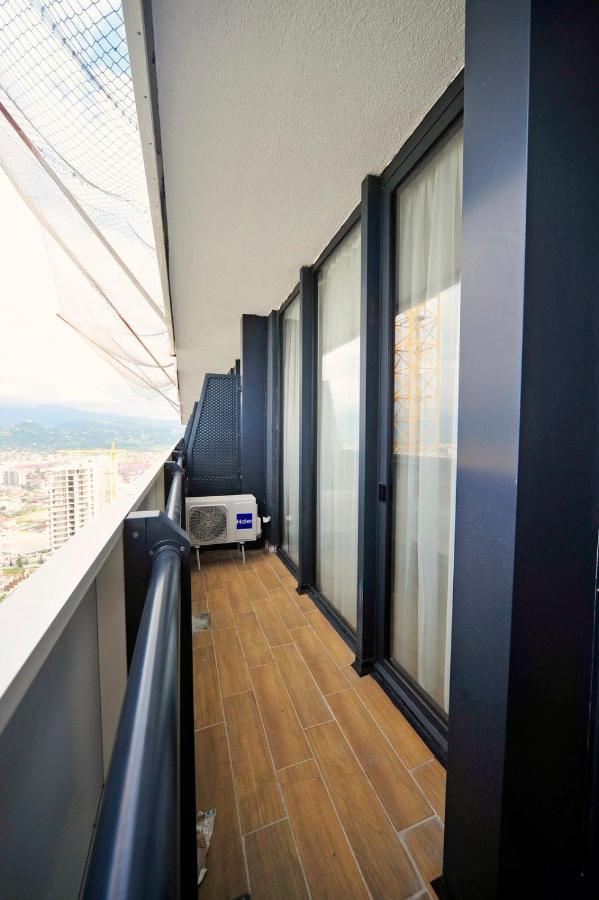 Apartments Batumi Studio V ภายนอก รูปภาพ