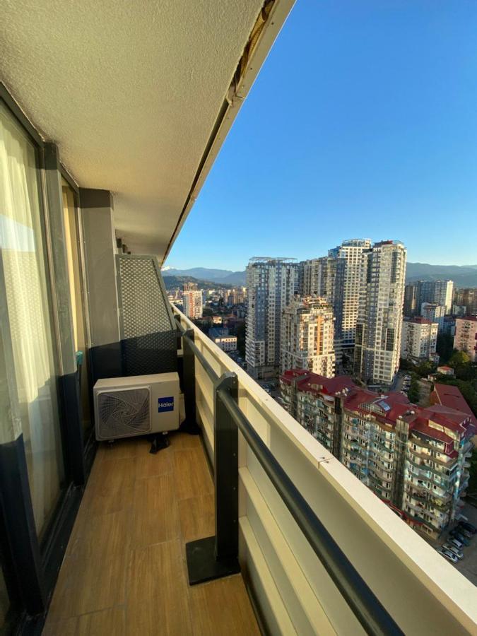 Apartments Batumi Studio V ภายนอก รูปภาพ